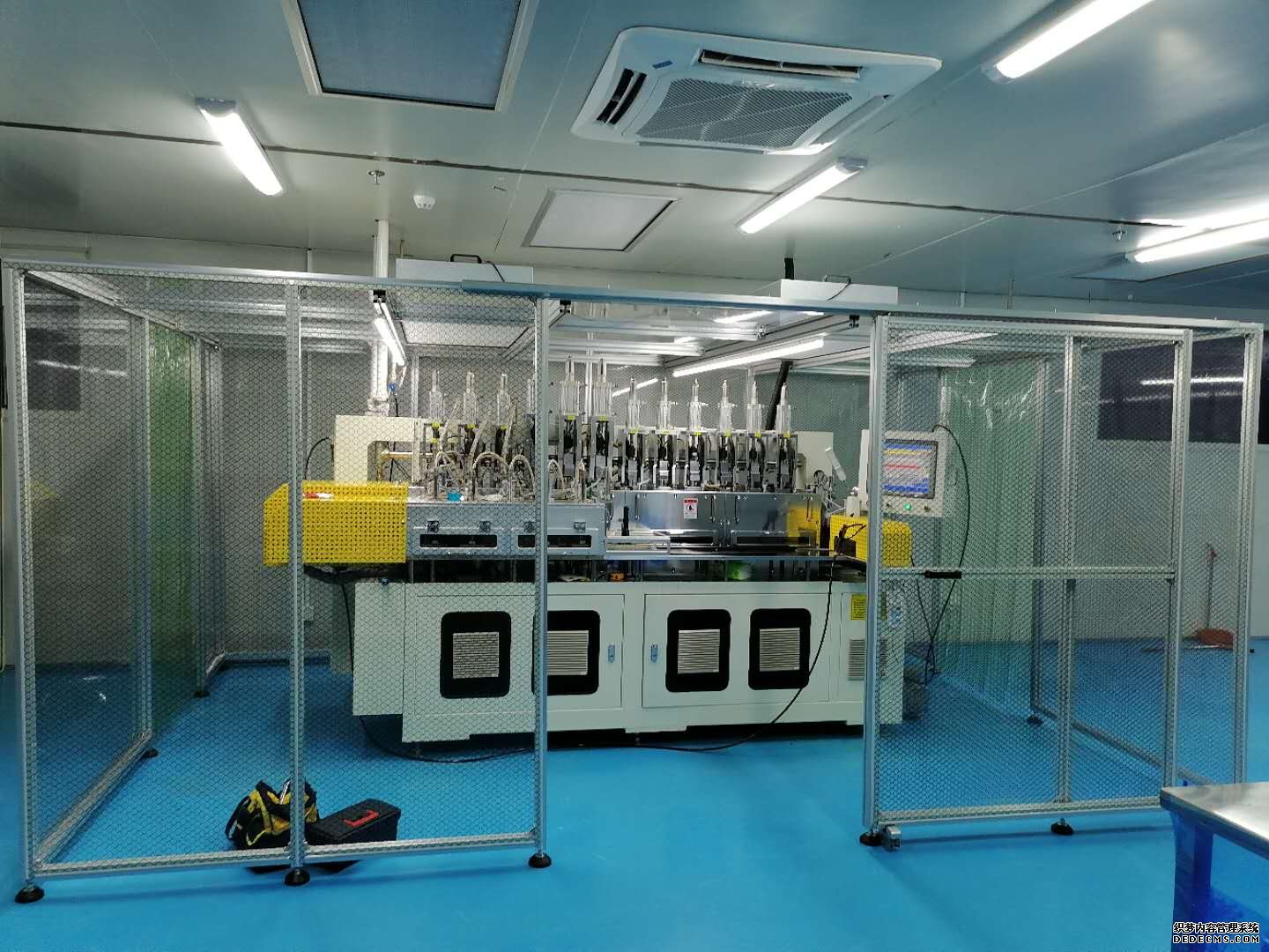 十萬級(jí)潔凈棚設(shè)計(jì)施工